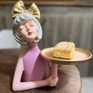 مجسمه نیم تنه یقه اسکی