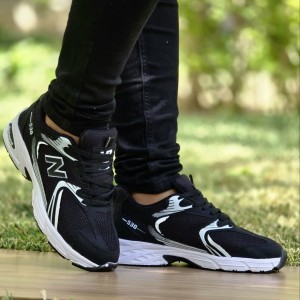 تخفیف کفش کتونی اسپرت  پسرانه مردانه مدل نیوبالانس 530  جدید و مدرن رنگ سفید طوسی   با ارسال رایگان