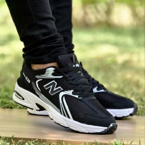 تخفیف کفش کتونی اسپرت  پسرانه مردانه مدل نیوبالانس 530  جدید و مدرن رنگ سفید طوسی   با ارسال رایگان