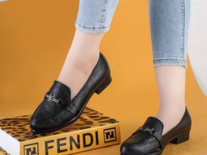 کفش کالج  راحتی زنانه مشکی  مدل  لویس ویلتون بزرگ لژدار