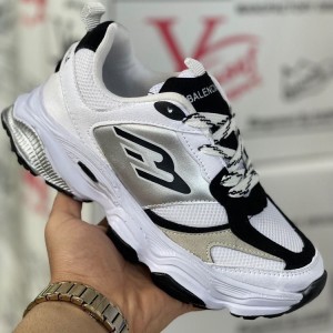 حراج ویژه کفش کتونی اسپرت زنانه دخترانه مدل بالنسیاگا Balenciaga  رنگ سفید نقره ای  راحت و زیبا با ارسال رایگان