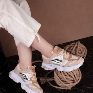 حراج ویژه کفش کتونی اسپرت زنانه دخترانه مدل بالنسیاگا Balenciaga رنگ کرمی راحت و جذاب با ارسال رایگان