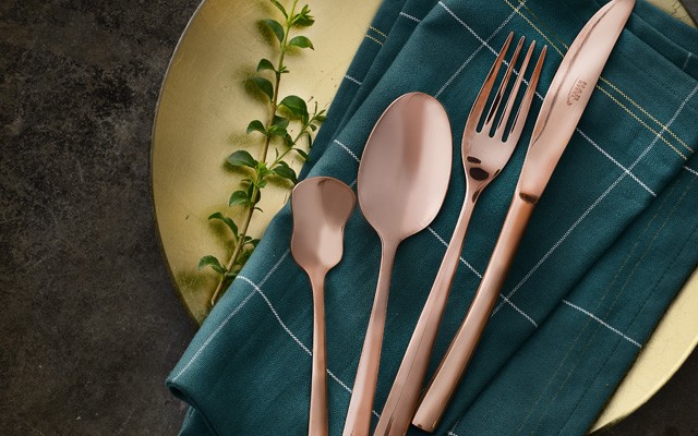 سرویس قاشق و چنگال 136 پارچه ناب استیل مدل Felorance PVD