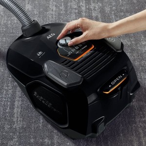 جاروبرقی آاگ مدل AEG VX7-2-EB-L