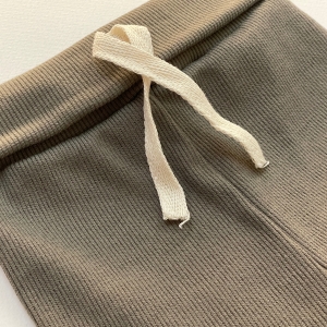 شلوار سبز سدری
