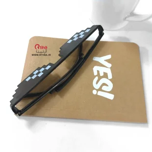 عکس عینک پیکسلی