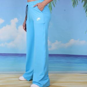 شلوار اسلش زنانه نایکیNike women'sslash pants