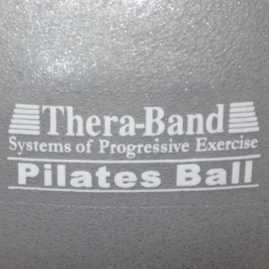 توپ پیلاتس ترا باند قطر 20 سانتی متر  نی دار مدل Pilates Theraband ball| طوسی