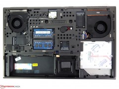 لپ تاپ فوق حرفه ای Dell Precision M6800 نسل چهار 17 اینچی