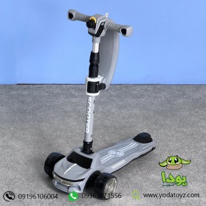 اسکوتر صندلی دار کودک طرح ماشین رنگ طوسی