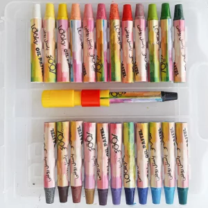 مداد شمعی 24 رنگ لووکی (جعبه طلقی)