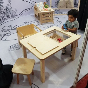 صندلی چوبی چندکاره مکعبی