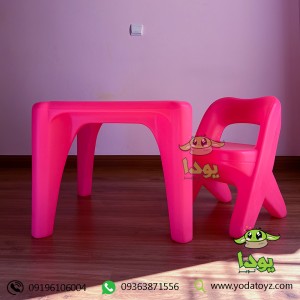 میز کودک صورتی