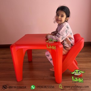 میز کودک قرمز