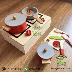 ست قابلمه و ظروف آشپزی چوبی اسباب بازی (قرمز با درهای طوسی)