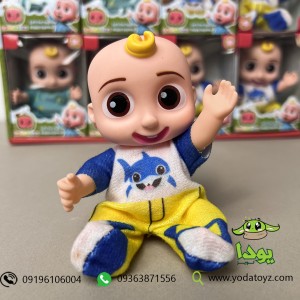 عروسک جی جی از کارتن کوکوملون با لباس سفید