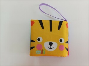 کتاب کتاب پارچه ایی حیوانات جنگل