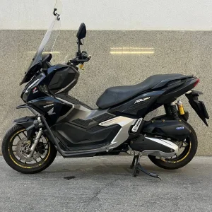 موتور سیکلت هوندا ADV 160 مدل 1401 (کارکرده)