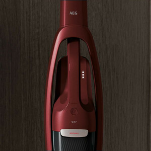 جارو شارژی عصایی آ ا گ مدل QX7-ANIM