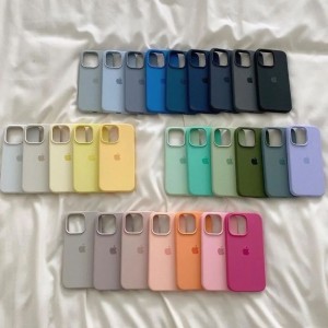 کاور مدل سیلیکونی ( داخل مخمل ) مناسب برای گوشی موبایل اپل Iphone 11 Pro
