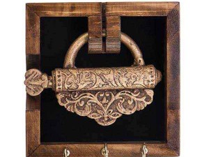 جاکلیدی دیواری طرح قفل درب قدیمی طلایی