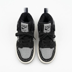 کتانی بچگانه پشمی طرح نایک Nike Jordan