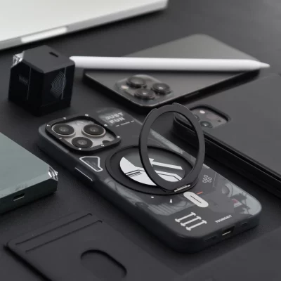 کاور مگ سیف استند (هولدر) مشکی یانگ کیت مدل CyberPunk 360° Spin MagSafe مناسب آیفون 16 پرومکس اپل iPhone 16 Pro Max