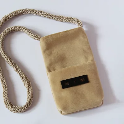 کیف دوشی زنانه موبایل دست دوز برند مایامو مدل MXS10