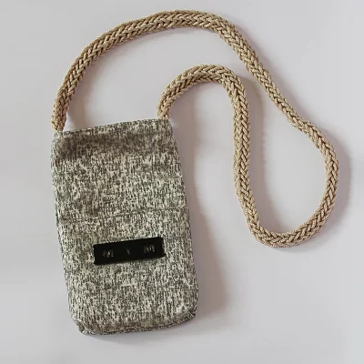 کیف دوشی زنانه موبایل دست دوز برند مایامو مدل MXS12