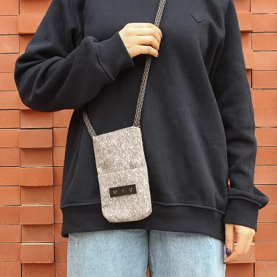 کیف دوشی زنانه موبایل دست دوز برند مایامو مدل MXS14