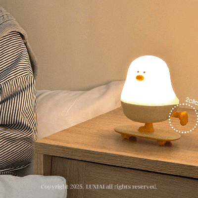 چراغ خواب فانتزی عروسکی طرح مرغ اسکیت سوار Skateboarding Chicken