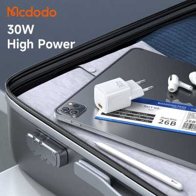 شارژر 30 وات با کابل تایپ سی مک دودو مدل 30W CH-0082 / CH-0083