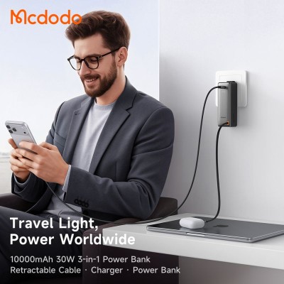 پاوربانک و آداپتور شارژر مک دودو با کابل تایپ سی 30 وات مدل MC-318 ظرفیت 10000 میلی آمپر