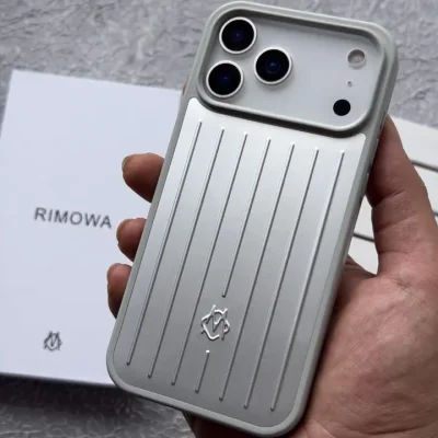 قاب آیفون 17 پرو طرح ریمووا با پکیج و بالاترین کیفیت مدل RIMOWA iPhone 17 Pro
