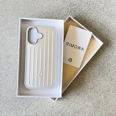 قاب طرح ریمووا با پکیج و بالاترین کیفیت مدل RIMOWA مناسب آیفون 16 نرمال iPhone 16