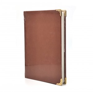 کتاب لیلی و مجنون نشر بصیر (رقعی، گلاسه، طرح چرم، قابدار)