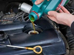 هشدار جدی به صاحبان خودرو / روغن موتور تقلبی زیاد شد! (مطلب)