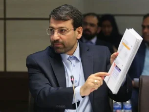 ترخیص ۶۹۰ دستگاه خودرو وارداتی از ابتدای سال (مطلب)