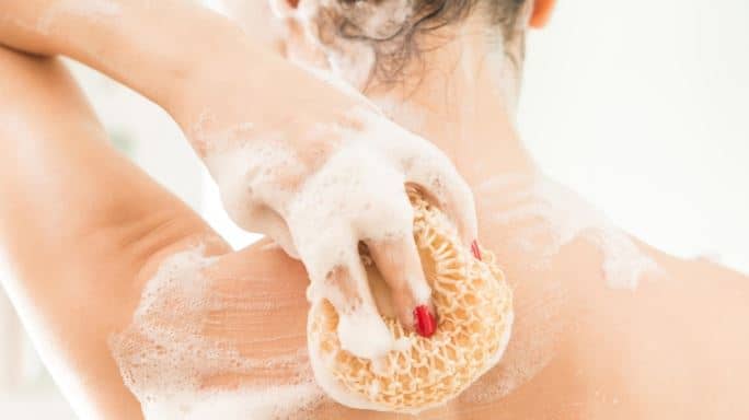 شامپو بدن یا صابون ؟کدام برای حمام مناسب تر است؟